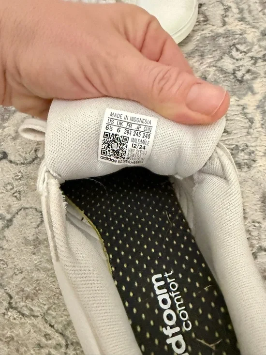 adidas Light Gray Low-Top Sneakers with Black Insole - Picture 3 of 3